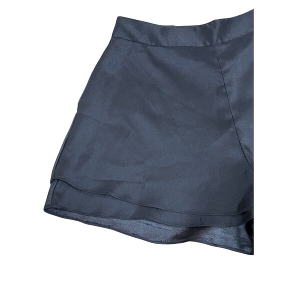 Lulus‎ Women's Dressy Shorts Black Sheen High Waisted Layered Hem Zip Size M - Picture 3 of 12